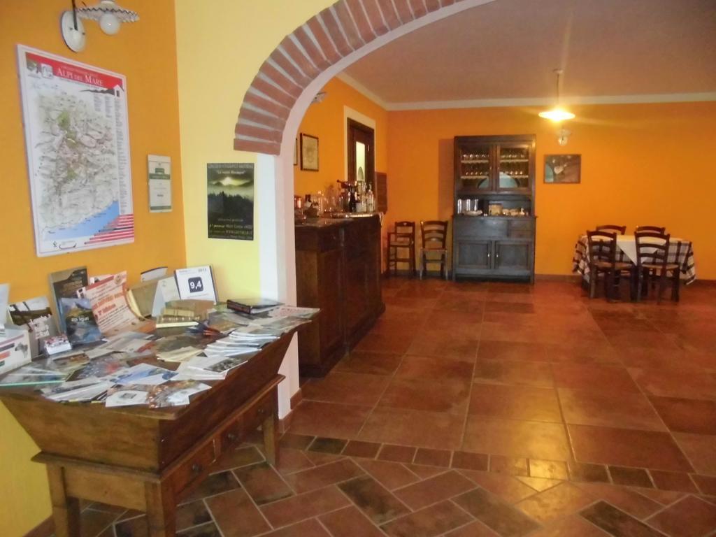 Agriturismo Bio-Ecologico Sant'Isidoro Roccaforte Mondovi ภายนอก รูปภาพ