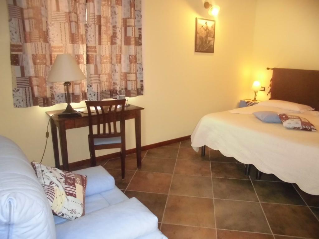 Agriturismo Bio-Ecologico Sant'Isidoro Roccaforte Mondovi ภายนอก รูปภาพ