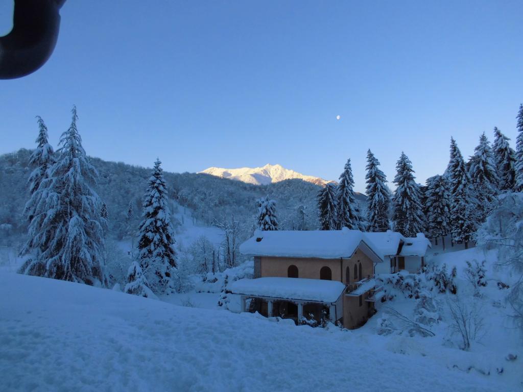 Agriturismo Bio-Ecologico Sant'Isidoro Roccaforte Mondovi ภายนอก รูปภาพ