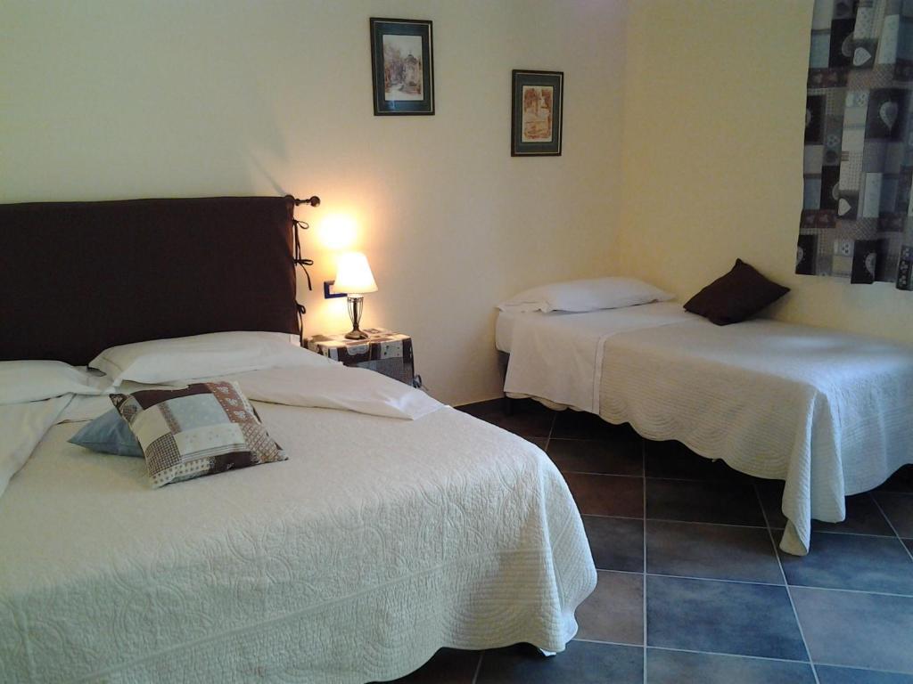 Agriturismo Bio-Ecologico Sant'Isidoro Roccaforte Mondovi ห้อง รูปภาพ